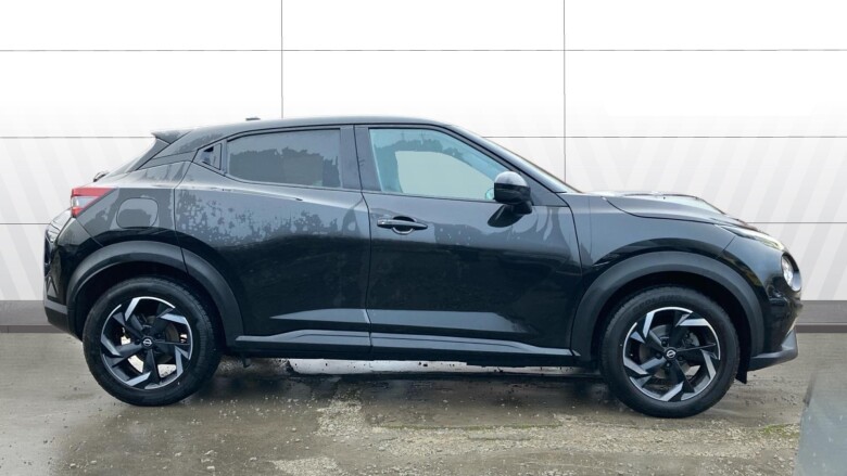 Nissan Juke 1.0 DiG-T 114 N-Connecta 5dr Petrol Hatchback